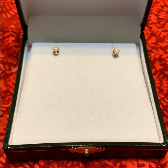 Jewelry - Gold Diamond Earrings
